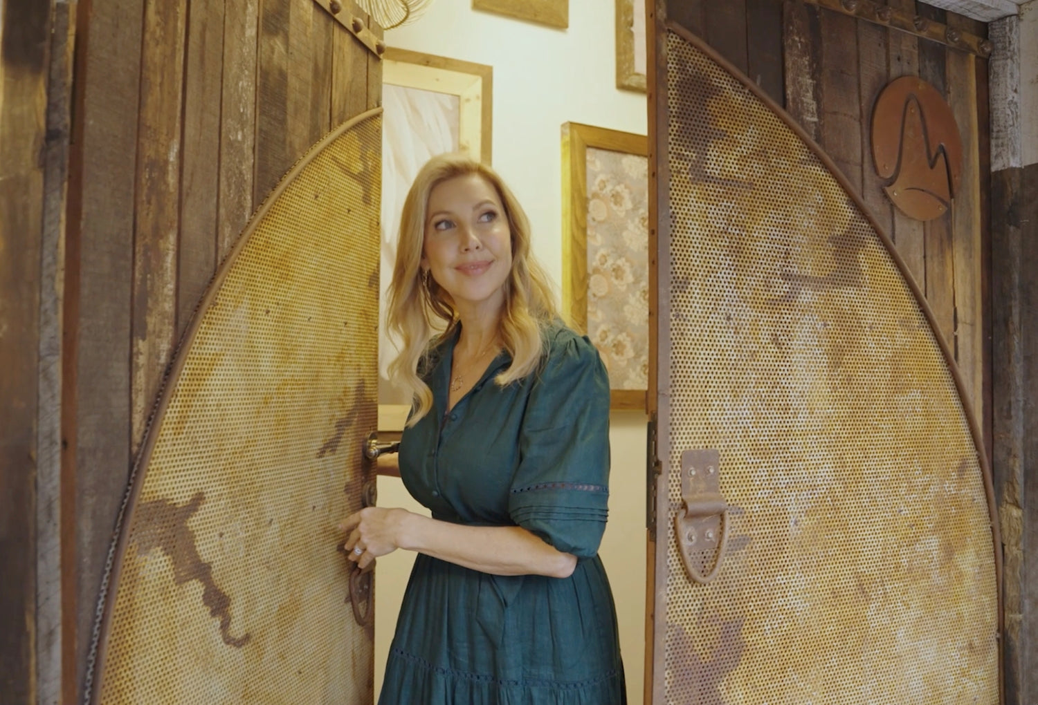 Load video: Catriona Rowntree explores Norman Shutters at Three Meadows in Byron Bay