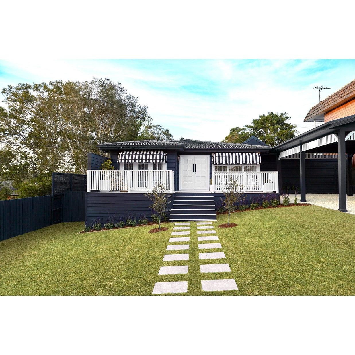  - Canopy Awning by Hunter Douglas By Hunter Douglas || Material World